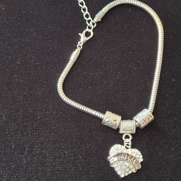 New Rhinestone MOM European Snake Chain Love Charms Bracelet. - Picture 6 of 13